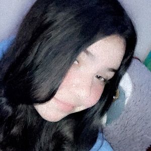 Meet your Posher, Adrianna